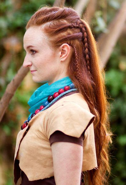 Bobs are classic styles but when you add a fun shape to the look, it makes it a bit more interesting. Tutorial for Aloy Braided Hairstyle in Horizon: Zero Dawn ...