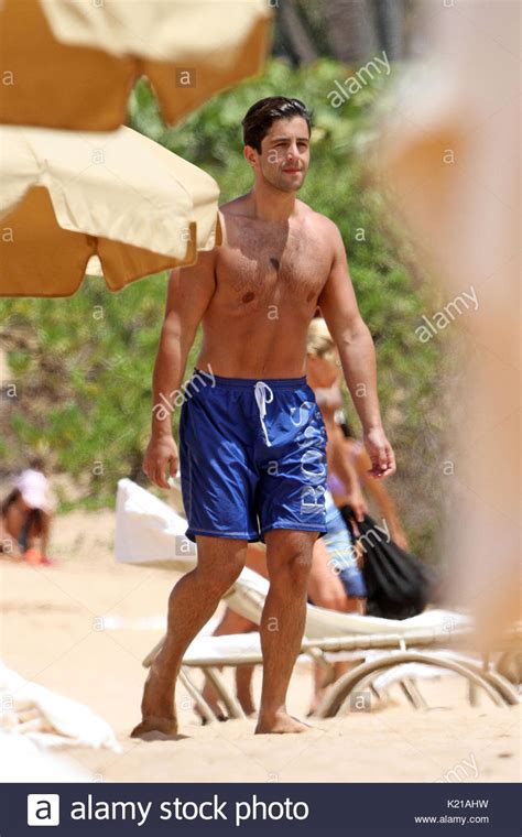 Josh peck shirtless at the beach in hawaii in 2015. Josh Peck. Josh Peck who starred in "Drake and Josh" was spotted Stock Photo: 156152917 - Alamy