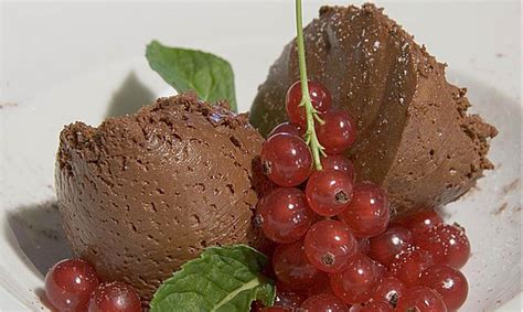 Schwarze johannisbeeren wachsen zügig und können fast das ganze jahr über gepflanzt werden. Die leckersten Rezepte mit Johannisbeeren | Chefkoch.de