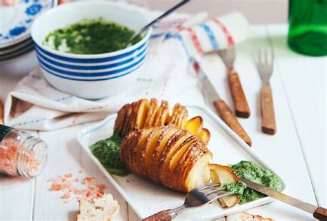 These hearty vegetarian dinner recipes feaure burgers! 19 Vegan Recipes Worthy of Your Next Dinner Party - Brit + Co