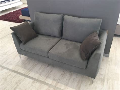 In vendita divano ( letto+isola+ contenitore ) modello tigris cuoio bianco divano letto angolare 3 posti con penisola a destra, dotato di maxi cuscini. Divano 2 Posti Con Isola - Badezimmer Deko