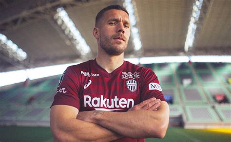 Lukas podolski rubbishes chinese super league. ¿Lukas Podolski a Boca?: «los números del contrato no ...