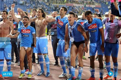 Does lorenzo insigne have tattoos? Deuses Perfeitos: ATLETAS SEXYS: ROGER FLORES DE SUNGA