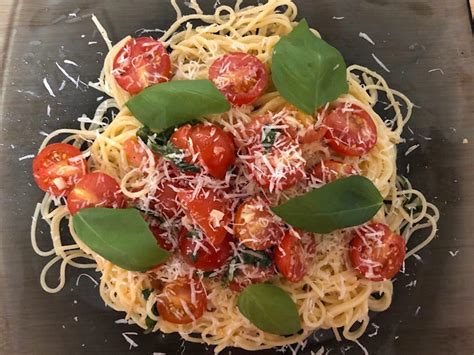 Add tomatoes and toss gently. Tomato Bruschetta Recipe Barefoot Contessa - Crostini With ...