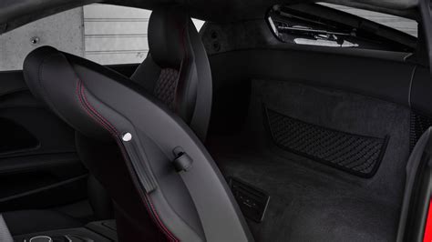 Audi R8 V10 Plus (2015) review | CAR Magazine