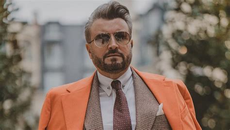 Mai mult de atât, andrei a realizat un show de modă marca atelieria by andrei iordache, unde a dat dovadă de un adevărat profesionalism. Cătălin Botezatu, dezvăluiri intime. De ce a fost Bianca ...