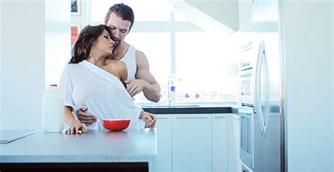 Videos tagged with good morning kitchen fuck. Delirios de Amor e Sexo: Carinhos sensuais em ...