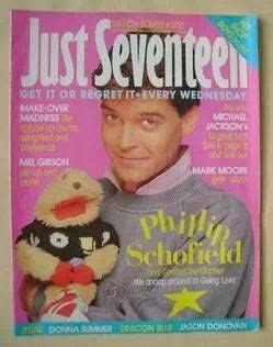 And i want in showbiz. Just 17 Philip Schofield and Gordon the Gopher (With ...