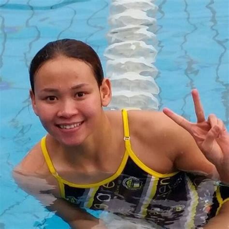 Pandelela shows her gold medal after the women's 10m platform final at the fina diving world cup and test event for the tokyo 2020 olympic games, at kuching (may 7): Asian Sirens · Pandelela Rinong