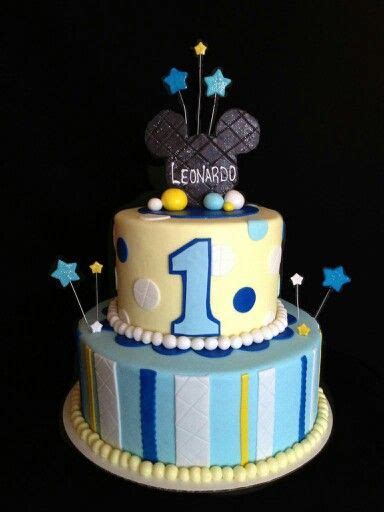 Pro všechny milovníky mickeyho mouse. 1st Birthday Mickey Mouse Cake I made for a little boy ...