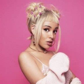 She is 5 feet 3 inches, according to 2019, is 24 years old, and runs a personal website called dojacat.com. Doja Cat Bio, Affair, In Relation, Ethnicity, Salary, Age ...