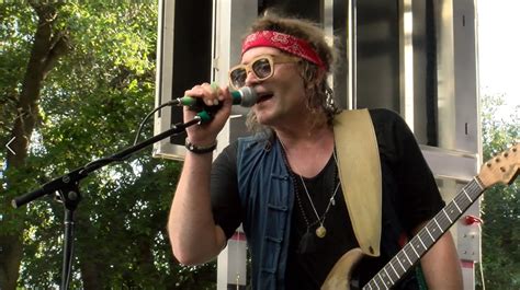 You asked me, i'm answering. Philip Sayce performs "Out of My Mind" at the Dallas ...