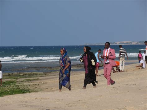 Show off your favorite photos and videos to the world. LE SOMALILAND: CE N'EST PAS LA SOMALIE!!! - Emi around the ...