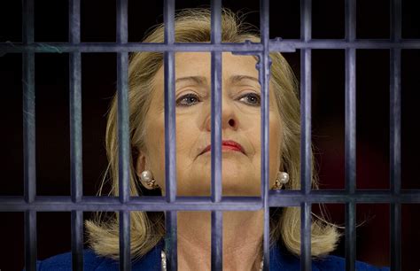 Retour rapide sur le personnage. Hillary Clinton en prison : Le président Donald Trump a ...