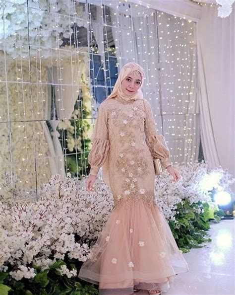 Maybe you would like to learn more about one of these? 50+ Inspirasi Model Baju Gamis Pesta Mewah Terbaru 2019 ...