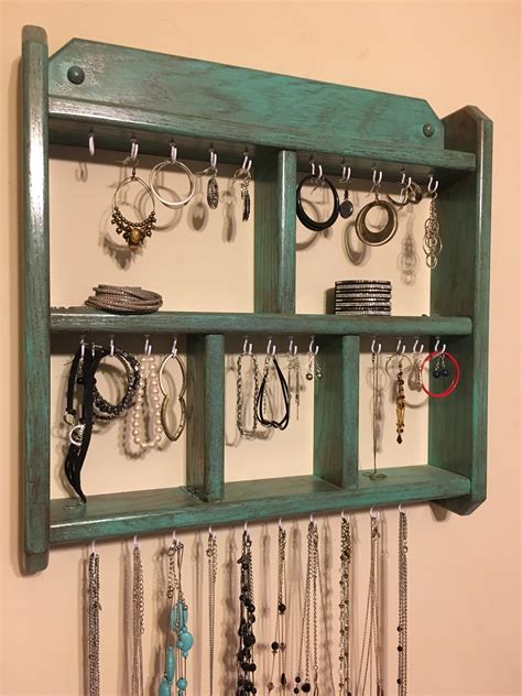 Super pretty bracelet and watch storage onceuponherdream 7. Do It Yourself (DIY) Jewelry Holder Shelf - Crochet It ...