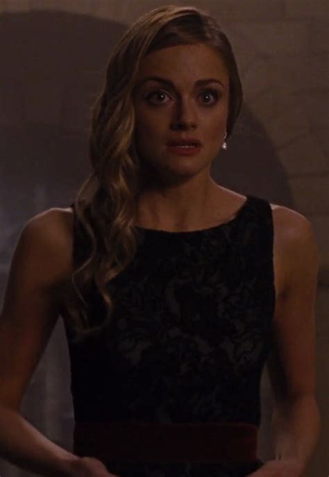 Thankfully, you'll have a solid arsenal of weapons to defend yourself. Bianca | Twilight Saga Wiki | FANDOM powered by Wikia