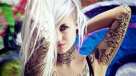 Flare, bokeh, drop, closeup, dark 4k wallpaper. HD wallpaper: blonde, tattoo, Sara Fabel, women, model ...