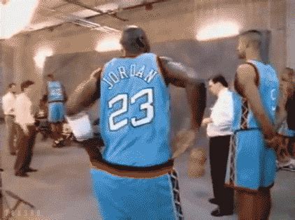 With tenor, maker of gif keyboard, add popular juwan howard animated gifs to your conversations. tumblr_mwoofhLgXO1qjpqono1_500.gifv