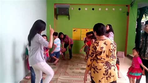 Home /komisi anak/sekolah minggu online kelas kecil 1 november 2020. GAME Anak Sekolah Minggu SiroPuniki - YouTube