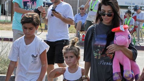 Mason is the eldest of kourtney's three children and was born in. Hat Kourtney echt mit Traum von weiteren Kids ...