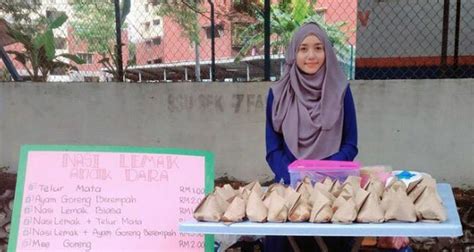 Maka apakah sebenarnya rahsia di sebalik kepopularan nasi lemak anak dara ini, sedangkan produk yang dijualnya tidaklah lain dan luar biasa, hanya aku tak expect pun orang akan beratur panjang macam gerai nasi lemak anak dara atau ramai orang beli macam pomade, tapi just in case kalau. Penjual Nasi Lemak Anak Dara Seksyen 7 Shah Alam Tidur 4 ...