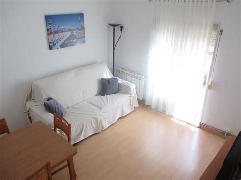 Más baratos menor coste/m² más habitaciones más metros más recientes. Piso barato en Madrid chica limpia y tranquila | Alquiler ...