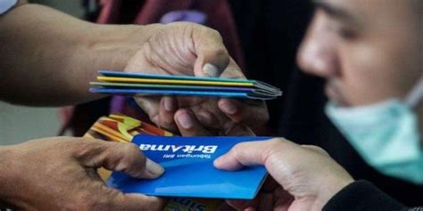 Cara membuka rekening cimb niaga dilakukan secara online atau langsung ke kantor cabang. Persyaratan Buka Rekening BRI BritAma, Bisnis, Valas, TKI, dsb