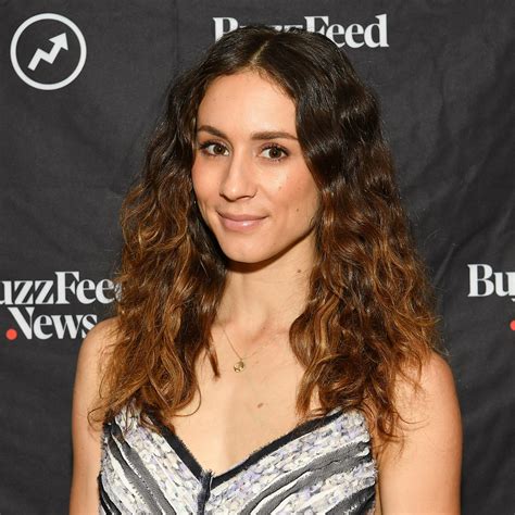 Now, the pretty little liars alum is explaining how mental health is tied to that battle. Troian Bellisario Finally Revealed Her and Patrick J ...