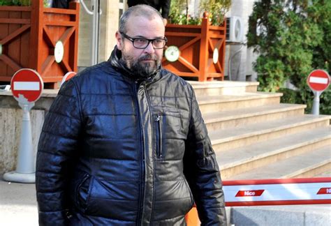 Un tanar a fost prins conducand sub influenta drogurilor ; PRO TV - Cum arată Cristian Popescu Piedone după ce a ...