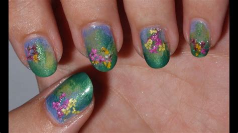 More colorful ideas of easy flower nails design. Nail Art | Flores secas (Dried Flowers) - YouTube