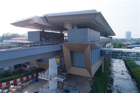 Mrt bandar tun hussein onn i̇stasyonu'nda mrt besleyici otobüs hizmetleri. Bandar Tun Hussein Onn MRT Station - Big Kuala Lumpur