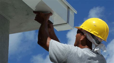 Rumah dengan over stek dak talang beton. Tips Membuat Talang Air Dari Beton