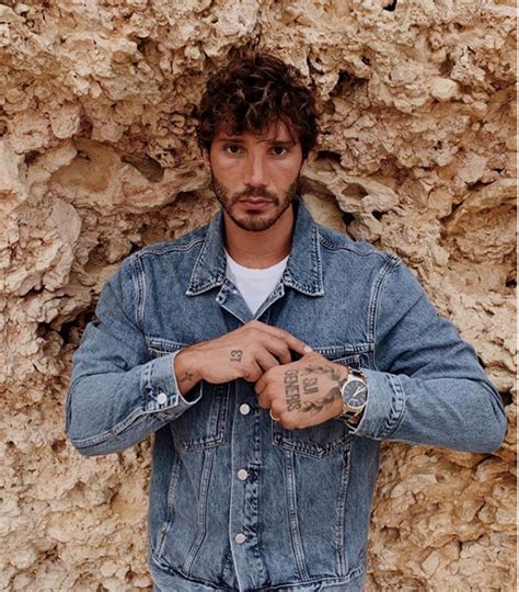 Stefano de martino es uno de los millennials más conocidos y famosos de la televisión italiana y. Stefano De Martino torna con Made in Sud e rompe il ...