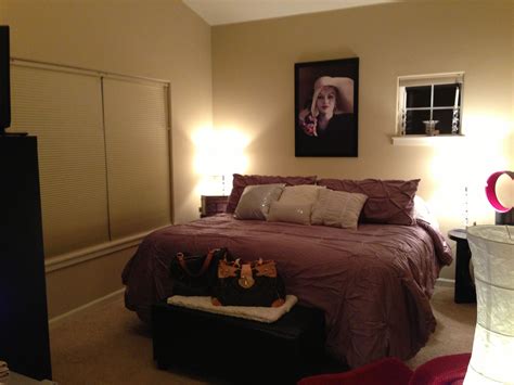 We did not find results for: Simple and sultry bedroom.. with a dash of Marilyn ...