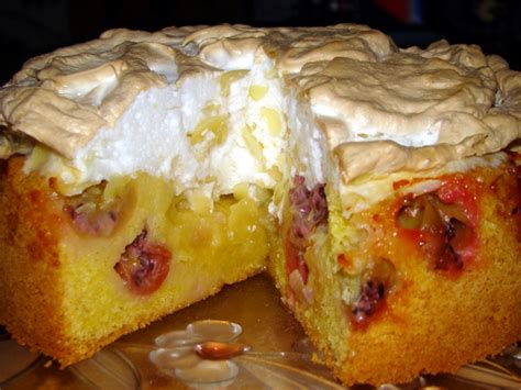 Mix with cream, cornstarch, melted butter and nuts. Stachelbeerkuchen mit Baiser « kochpla.net