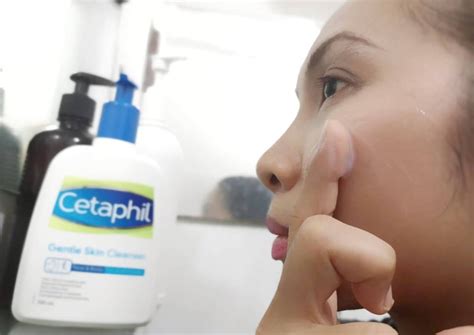 Cetaphil gentle skin cleanser tidak menimbulkan busa saat dipakai. Review Pencuci CETAPHIL bukan sekadar cleanser biasa