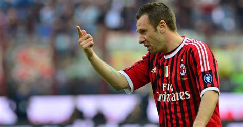 La associazione calcio milan (en español, asociación calcio milán), también conocida como a. Cassano: "A Milannak köszönhetem, hogy élek" - AC Milan ...