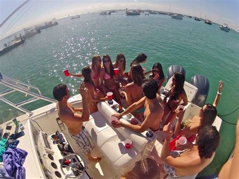 News, email and search are just the beginning. Bachelor Yacht Party in Los Angeles http://www.yachtparty.org/