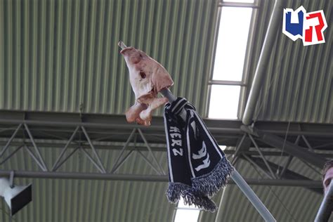 Wszystko na temat drużyny sturm graz (bundesliga) aktualny zespół z wartościami rynkowymi transfery pogłoski statystyki zawodników terminarz wiadomości. SK Rapid Wien - SK Sturm Graz | Ultras Rapid