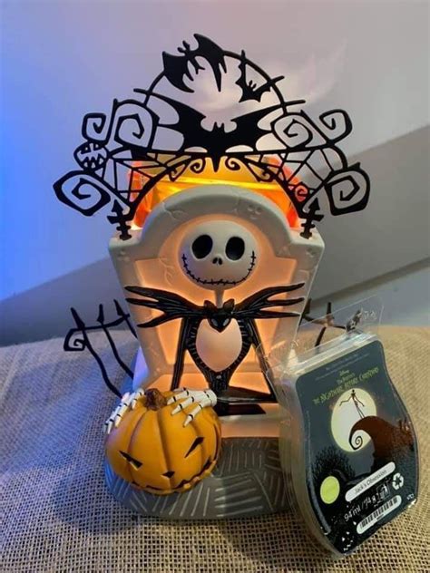 Here is a tutorial on how to make a life size barrel from the stylish & branded tattoo apparel & accessories by cartel ink, sullen & more. Available September 1st!! | Nightmare before christmas ...