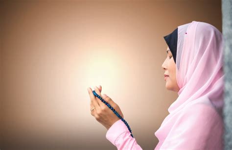 # doa untuk suami murah rezeki ya allah, berikanlah suamiku kemudahan rezekinya, jika letaknya masih jauh maka dekatkanlah. Doa Isteri Sangat Mustajab. Asbab Doanya Hidup Suami ...