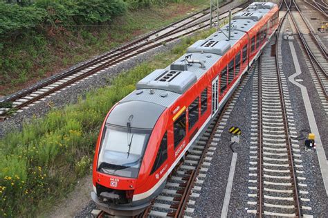 Where is the village of lensahn in germany? 648 839-8 "Lensahn" wird am 24.7.2016 als RE74 (RE21228 ...