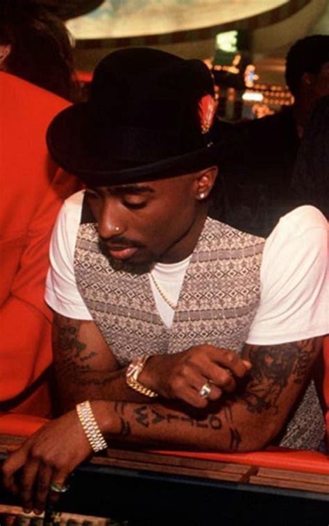 Wallpaper hd of 2pac, tupac shakur, tupac birthday. Pin by ᴡᴏᴀʜʜ.ᴊᴀɪ🥴 on tb's in 2020 | Tupac, Tupac pictures ...