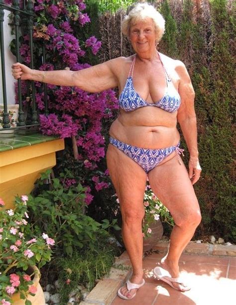 Vidio full mihanika dibali : Bikini granny. Excellent Adult site pics.