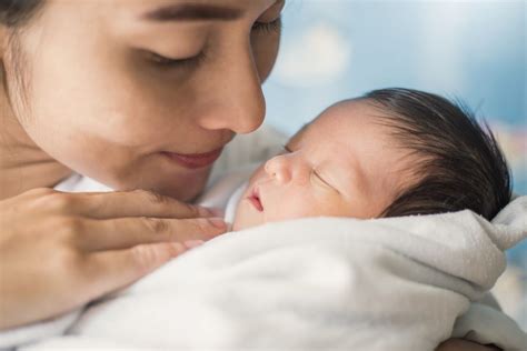 Botol susu untuk bayi merupakan salah satu peralatan pokok yang harus dimiliki oleh para ibu yang memiliki bayi. Bayi Bawah 30 Hari Mudah Keliru Puting Jika Diberi Botol ...