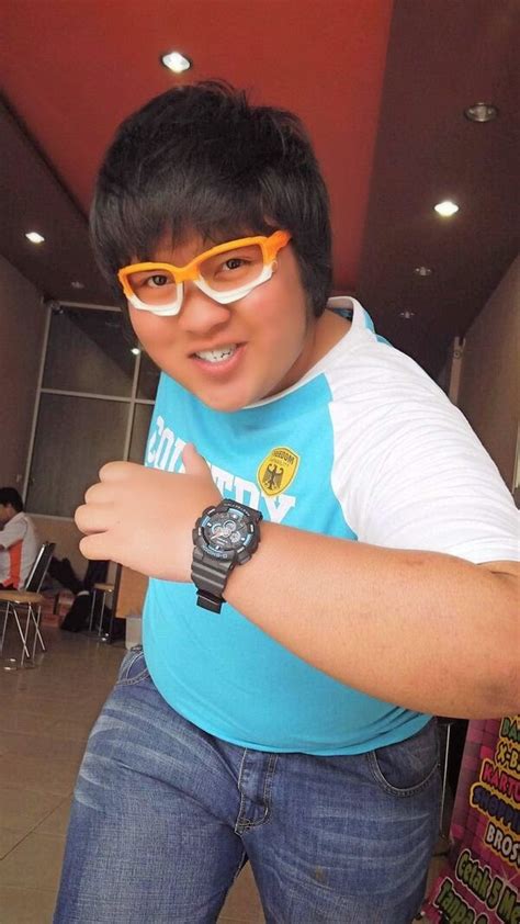 Check spelling or type a new query. Biodata dan Foto Aktor Tommy Kaganangan Pemain Marmut Merah Jambu The Series