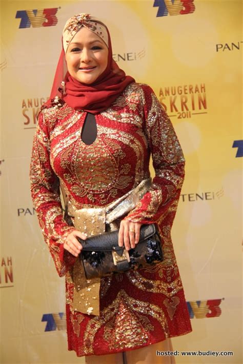 She married megat junid megat ayob in 2008. Gambar Ziela Jalil di Karpet Merah ASK2011 | Sensasi Selebriti