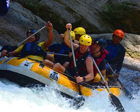 Gopeng's kampar river rapids are recommended for both beginners and intermediate rafters and are an ideal activity for. GOPENG WHITE WATER RAFTING | Tripcarte.Asia