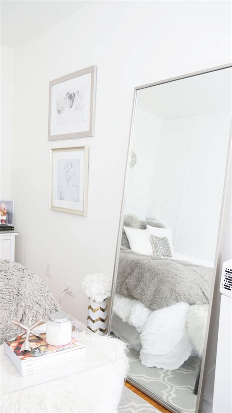 See more ideas about new apartment essentials, apartment essentials, home. Quick Fixes to Turn a Tacky Bedroom Into an Oasis | Studio ...